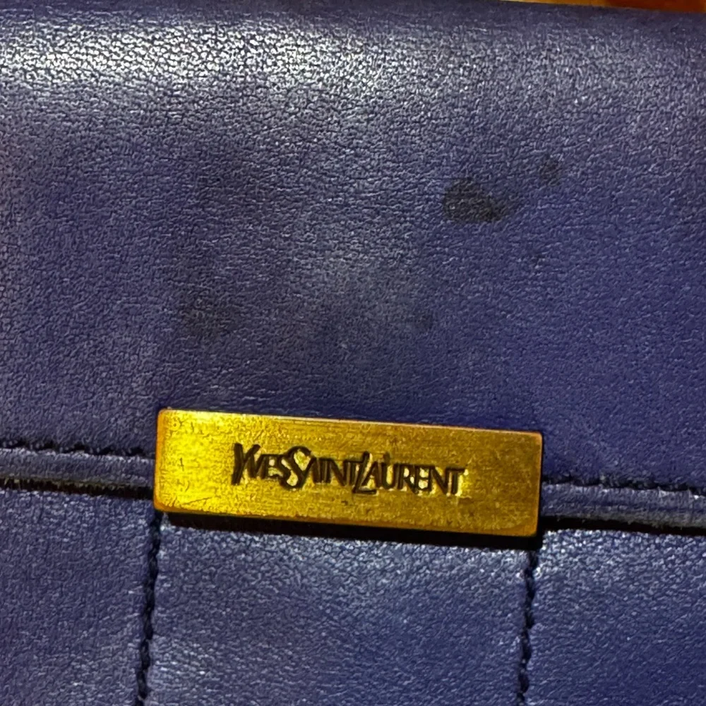 Yves Saint Laurent (YSL) purple leather trifold wallet. VINTAGE - Picture 3 of 11